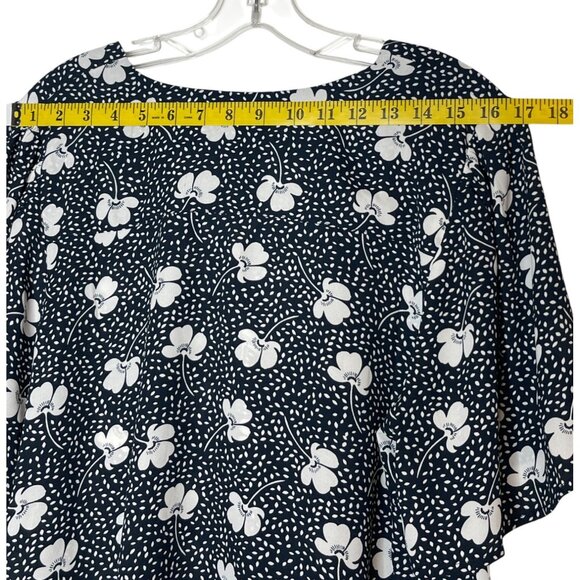 Cabi Blue Floral V-Neck Blouse Short Sleeves Dotted Print Lightweight Top Size L - Picture 8 of 11